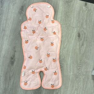 Newborn stroller or car seat cooling pad